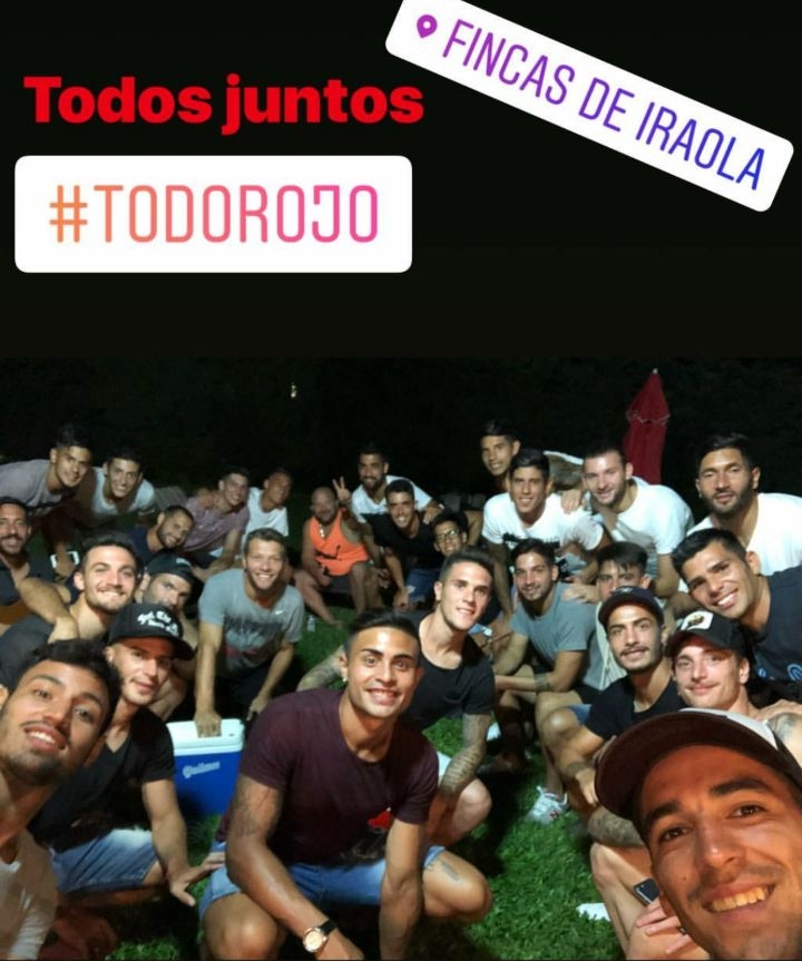 Todos juntos Todo Rojo